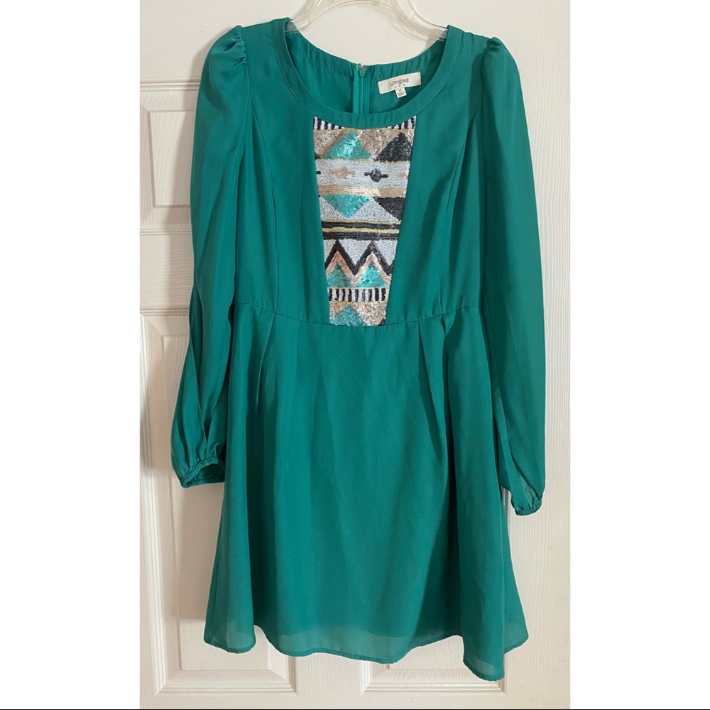 Green long sleeve dress with sequin front design
